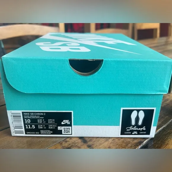 Nike SB Chron 2 Canvas Shoes. M10/W11.5  NWT