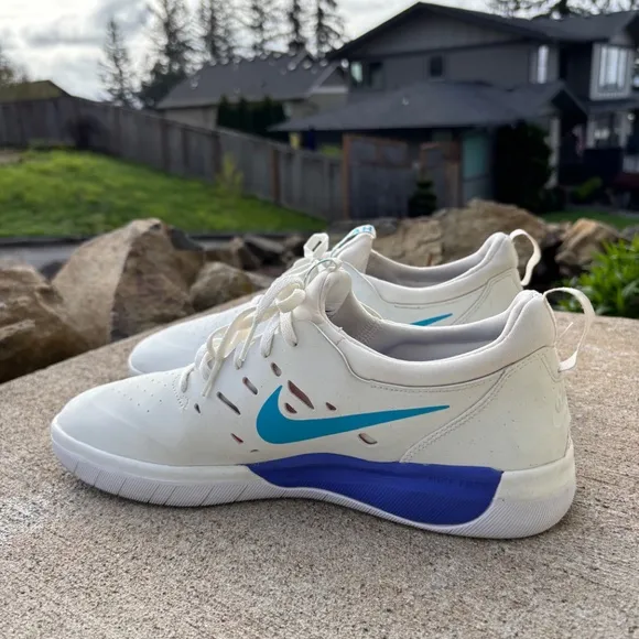 Nike SB Nyjah Summit White Light Blue Fury Men's Size 12 Running Shoes S…