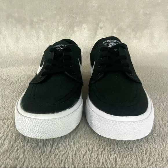 Nike SB Zoom Stefan Janoski Boys Kids Sneakers Shoes Size 7 Y Black Canvas NEW