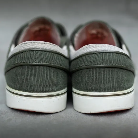 Nike SB Zoom Stefan Janoski Men's 11 Olive Green Skating Canvas Shoes Sneakers