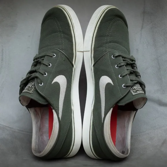Nike SB Zoom Stefan Janoski Men's 11 Olive Green Skating Canvas Shoes Sneakers