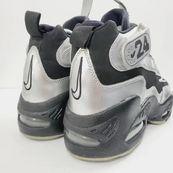 NIKE Shoes AIR GRIFFEY MAX 1 Silver Black Baseball Sneaker