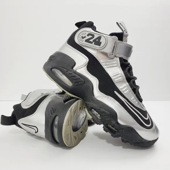 NIKE Shoes AIR GRIFFEY MAX 1 Silver Black Baseball Sneaker