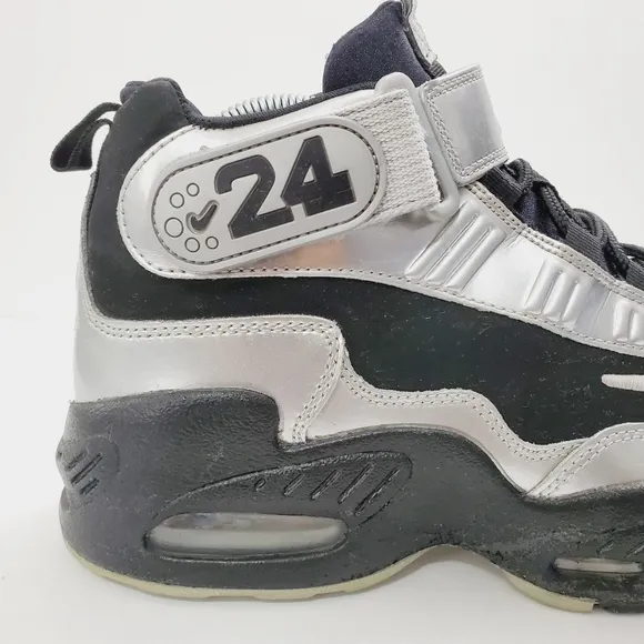 NIKE Shoes AIR GRIFFEY MAX 1 Silver Black Baseball Sneaker