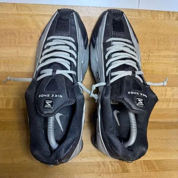 Nike Shox R4 Black Silver Men's Shoes Sneakers Size 9.5 Athletic Running