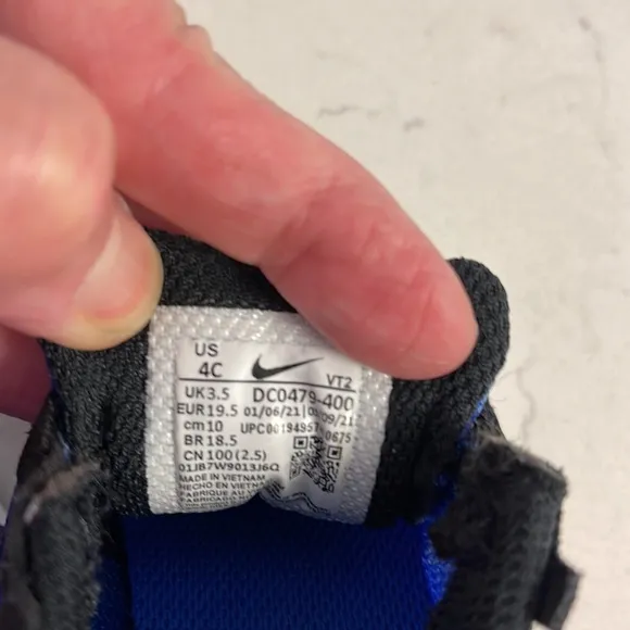 Nike Waffle One Toddler 4C DC0479-400, Worn Once
