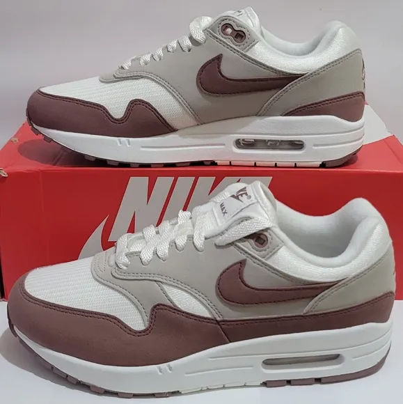 Nike Women's Air Max 1 Summit White Smokey Mauve