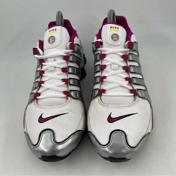 Nike Women’s Shox NZ - Size 8.5 - White Lace-Up Running Shoes SUPER CLEAN!