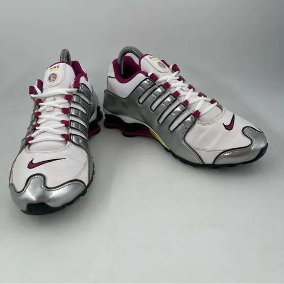 Nike Women’s Shox NZ - Size 8.5 - White Lace-Up Running Shoes SUPER CLEAN!