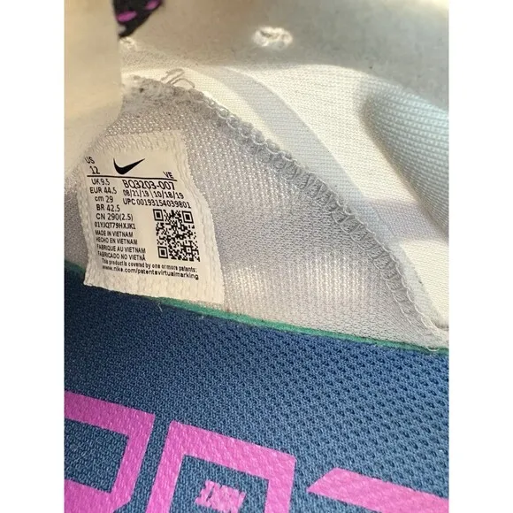 Nike Zoom Gravity Women’s Running Shoes – Size 12 – White/Gray/Black/Purple