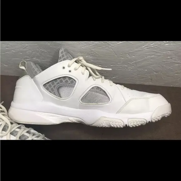 NIKE Zoom Huarache TR Low Men's 15 White, Wolf Grey Trainers Sneakers 442243-111