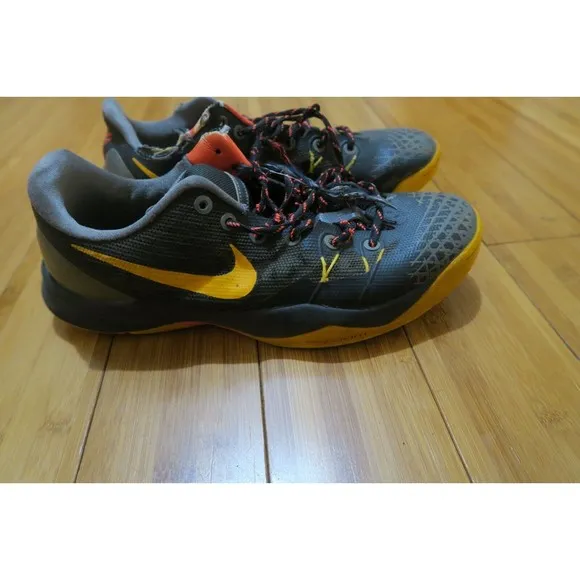 Nike Zoom Kobe Bryant Venomenon 4 'Bruce Lee' 635578-005 Men's 10 Beaters (Read)