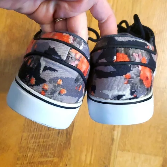 Nike Zoom SB Stefan Janoski Digi Orange Floral‎ 2013 Shoes Size 11.5