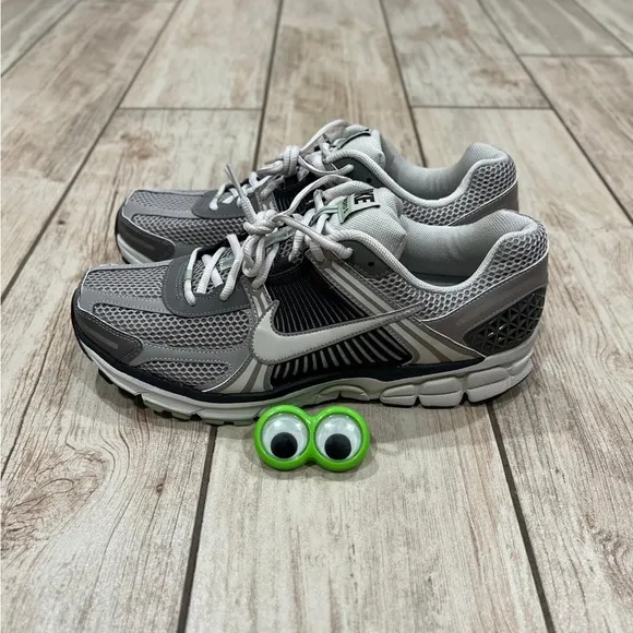 Nike Zoom Vomero 5 Cobblestone Light Bone Lifestyle