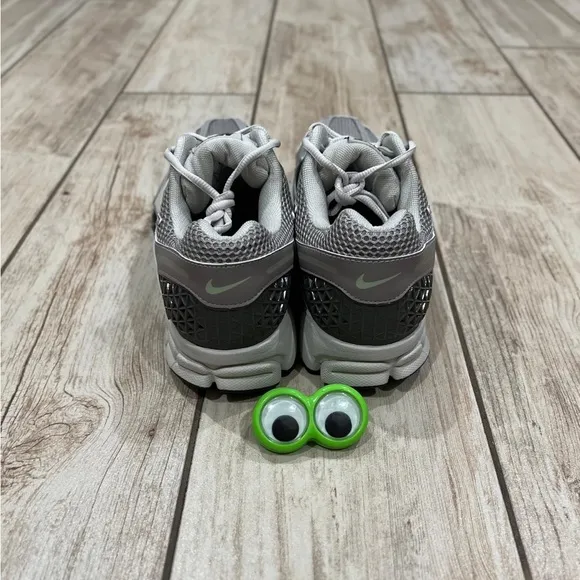 Nike Zoom Vomero 5 Cobblestone Light Bone Lifestyle