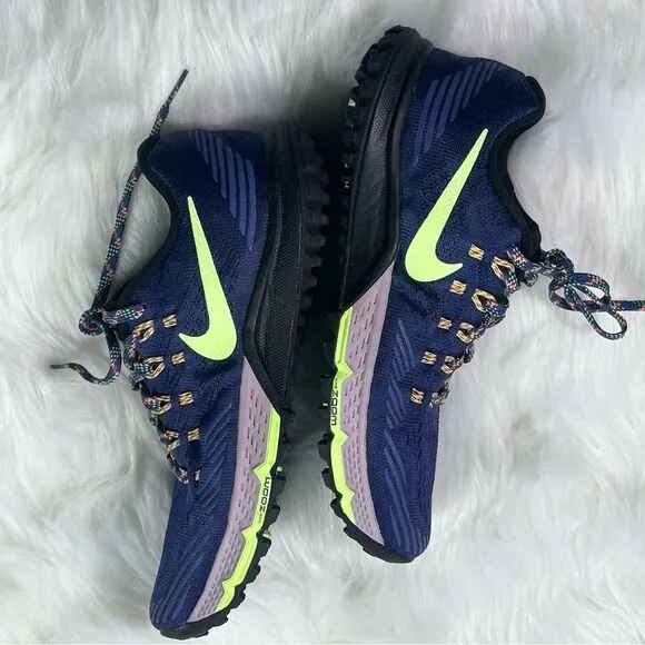 Nike Blue and Green Athletic Shoes with Breathable Mesh NWOT