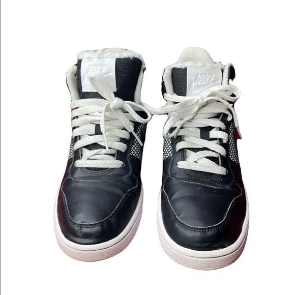 NIKE Court Borough Mid