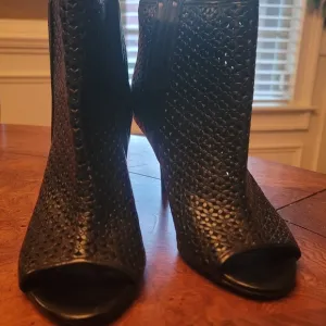 Nine West Glyn Genuine Black Leather Open Peep Toe Sandal Heels Shoes Boots 8