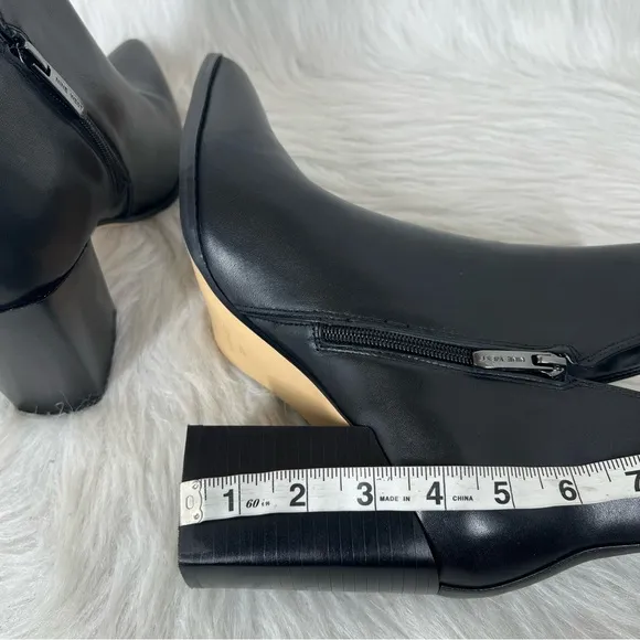 Nine West Women's Birds Block Heel Black Leather Booties Size 12M