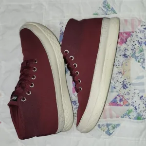 NOBULL Cabernet Canvas Mid Trainer Unisex Sneakers Size 7 Men's/8.5 Women's