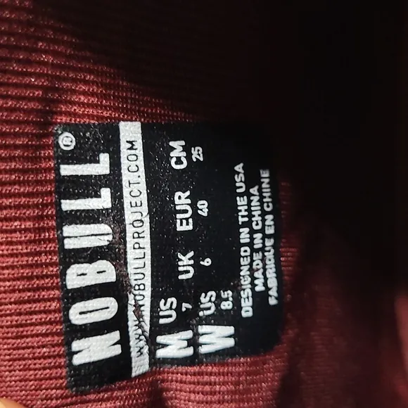 NOBULL Cabernet Canvas Mid Trainer Unisex Sneakers Size 7 Men's/8.5 Women's