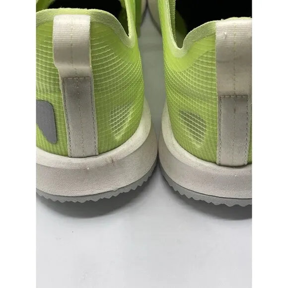 North Face Shoes Men’s Size 9 Fly pack Lace Running Sneakers Neon green