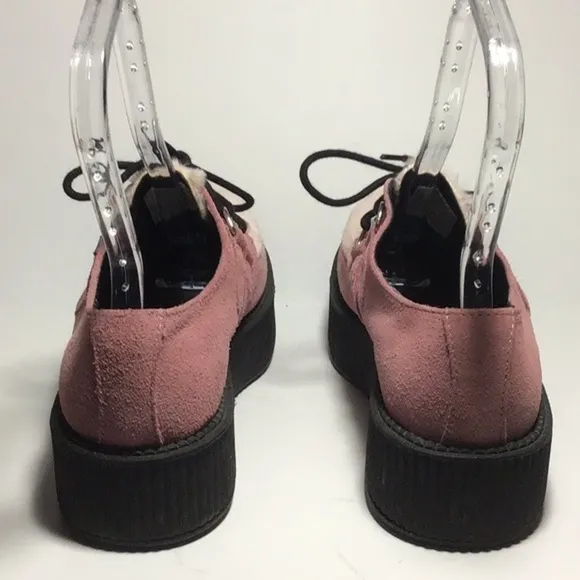NWOB T. U.K. Mondo Creeper 9 Pink Suede Faux Fur
