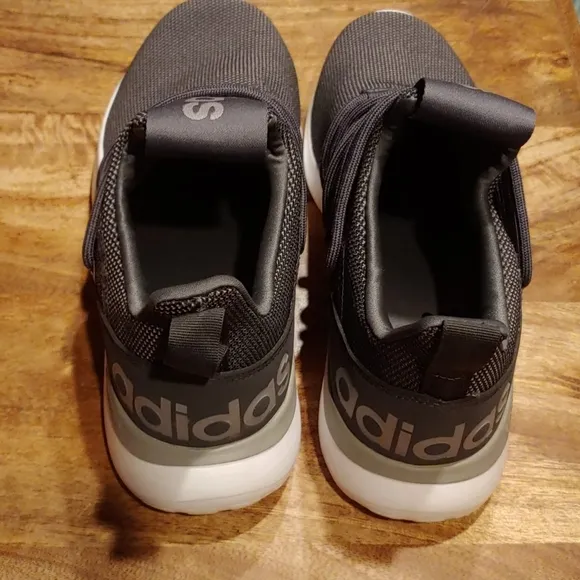 NWOT Adidas Lite Racer Size 10
