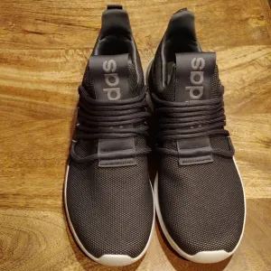 NWOT Adidas Lite Racer Size 10