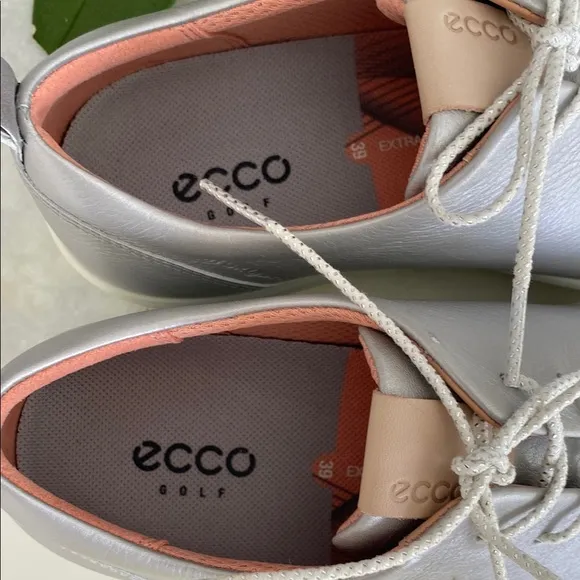 😍NWOT ECCO Soft Hydromax Silver Metallic Women's Golf ⛳️🏌️‍♀️Shoes - 8!
