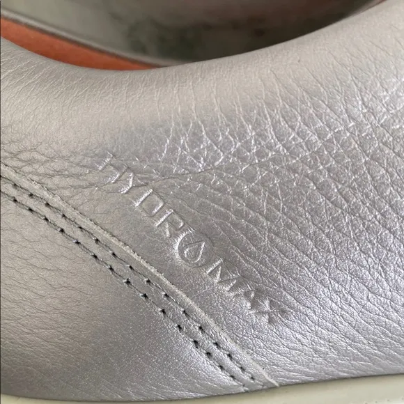 😍NWOT ECCO Soft Hydromax Silver Metallic Women's Golf ⛳️🏌️‍♀️Shoes - 8!