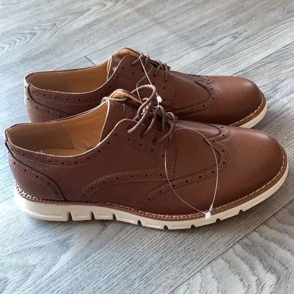 NWOT Nautica Men's Wingdeck Pebbled Oxford Shoes.