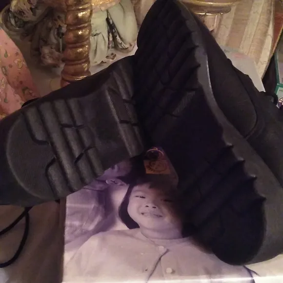 NWOT Vintage Leather Black Shoes