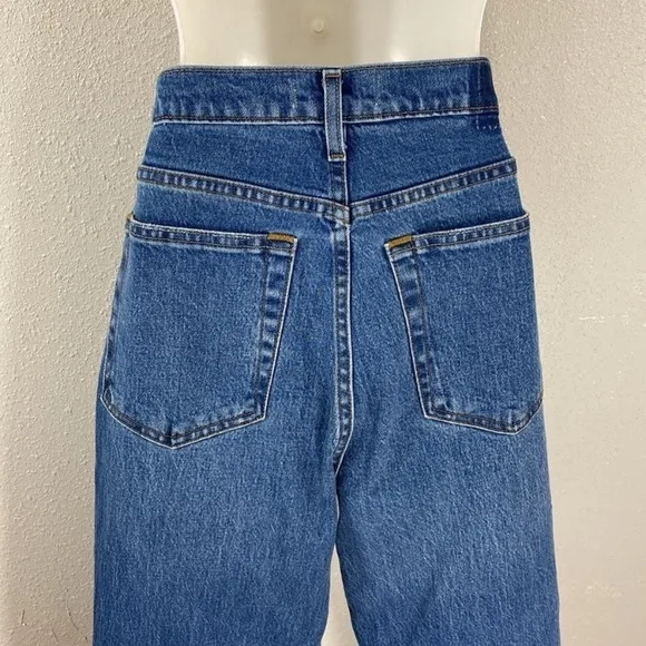 NWT Abercrombie &amp; Fitch A&amp;F 90s Straight Leg Ultra High Rise Ripped Jeans 30 10
