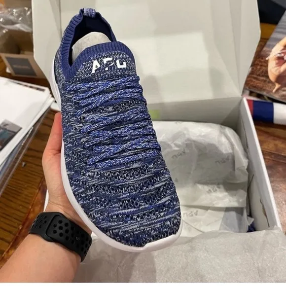 NWT APL Athletic Propulsion Labs Techloom Wave Blue Running Shoes brand new