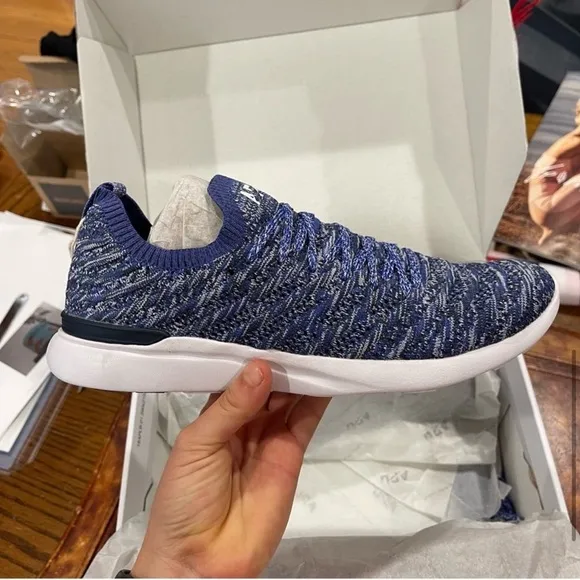 NWT APL Athletic Propulsion Labs Techloom Wave Blue Running Shoes brand new