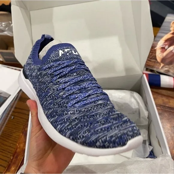 NWT APL Athletic Propulsion Labs Techloom Wave Blue Running Shoes brand new