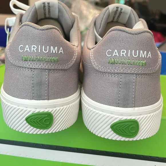NWT Cariuma NAIOCA Light Grey Canvas off-white logo sneaker mens 8.5 women’s