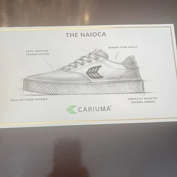 NWT Cariuma NAIOCA Light Grey Canvas off-white logo sneaker mens 8.5 women’s