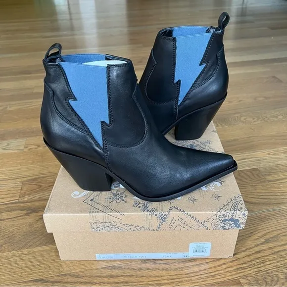 NWT FREE PEOPLE Made In Italy Black Leather Flash Chelsea Western Ankle Boots
