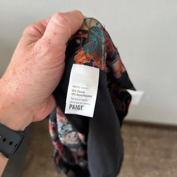 NWT PAIGE Anthropologie Ambrosia Fruit Tabby Short Black Multicolor Size 4