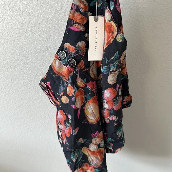 NWT PAIGE Anthropologie Ambrosia Fruit Tabby Short Black Multicolor Size 4