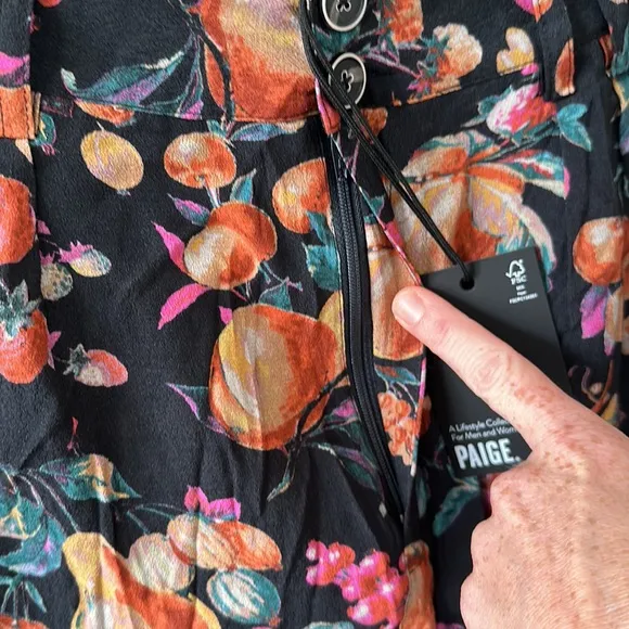 NWT PAIGE Anthropologie Ambrosia Fruit Tabby Short Black Multicolor Size 4