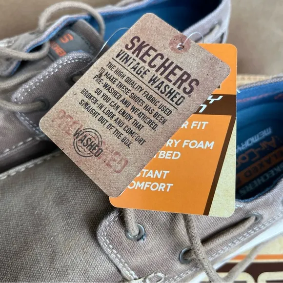 NWT Skechers Men's Size 8 Casual Boat Shoes Tie Topsider Shoes vintage washed