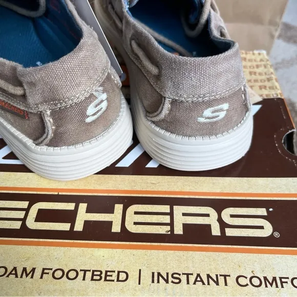 NWT Skechers Men's Size 8 Casual Boat Shoes Tie Topsider Shoes vintage washed