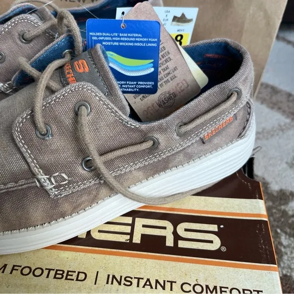 NWT Skechers Men's Size 8 Casual Boat Shoes Tie Topsider Shoes vintage washed