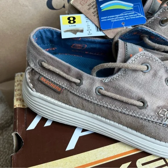 NWT Skechers Men's Size 8 Casual Boat Shoes Tie Topsider Shoes vintage washed