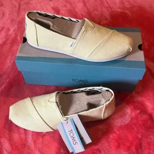 NWT** Toms Alpargata banana 🍌 yellow heritage canvas shoes size 9.5 women’s NWT