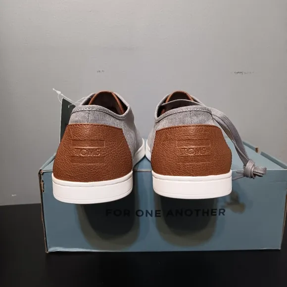 NWT Toms Men's Donovan Frost Grey Chambray Lace Up Athletic Shoes Sneakers Sz 12