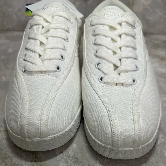 NWT - Tretorn Nylite Plus White Canvas Sneakers Size 8